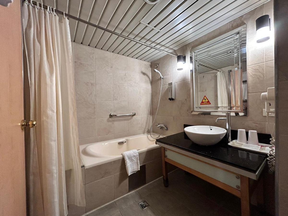 Guide Hotel Zhongli Zhongzheng Taoyuan Extérieur photo